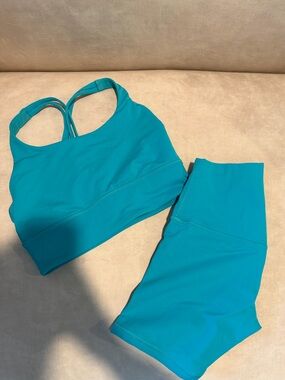 Lululemon Set Energy Sports Bra and 6” Align Shorts - Teal